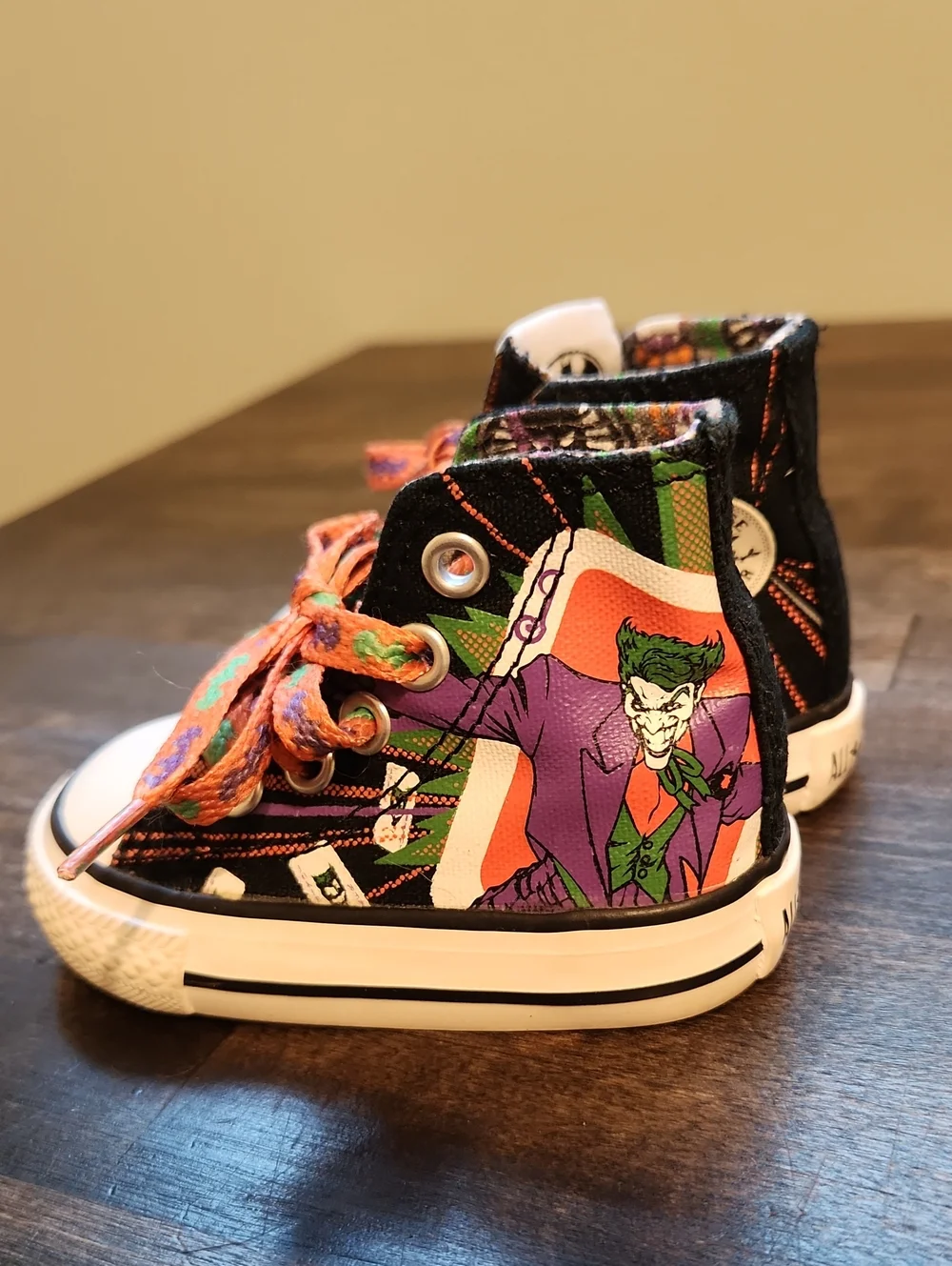 Converse Infants High-Tops Batman And Joker DC Comics